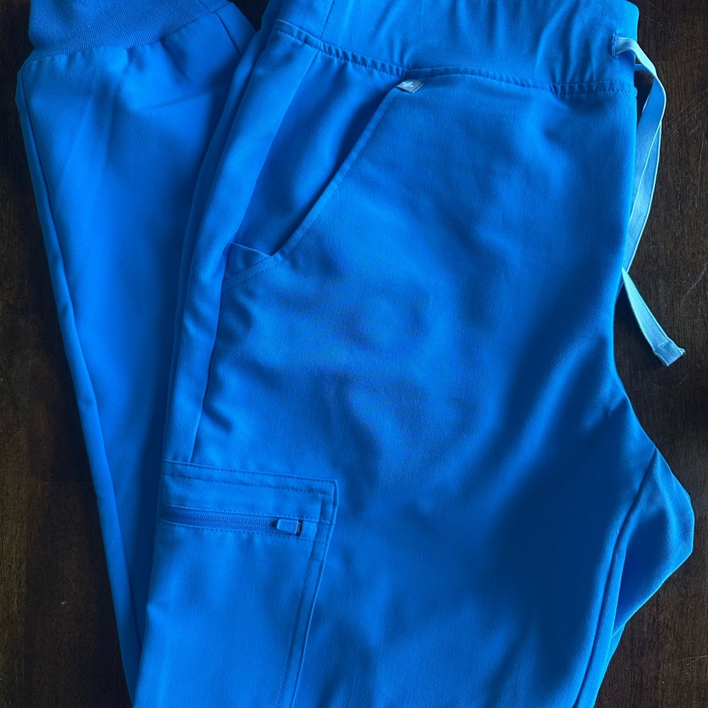 Figs Capri Blue Zamora Jogger Scrub Bottom - M